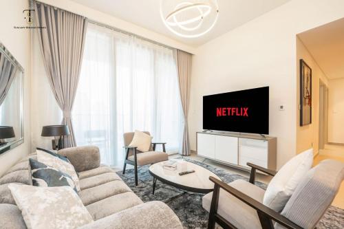 Swanky Suite Forte T1 2BR Downtown, Dubaj