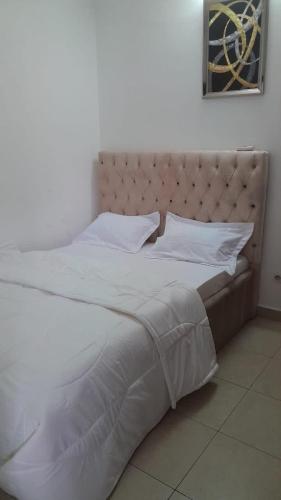 Two-Bedroom Apartment image 6