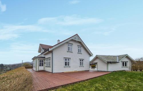 Viesnīcas āriene, Awesome Home In Bekkjarvik in Bekkjarvik