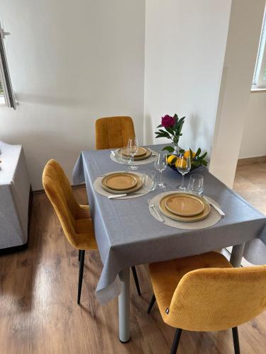 設施, Seaview apartment Bava in 扎頓