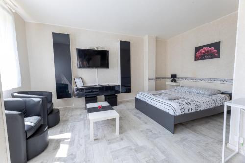 Studio Proche Gare Parthenay avec Parking - Location saisonnière - Parthenay