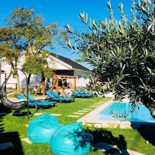 Spacious House in Atalaia with Shared Pool gîte à louer Lourinhã