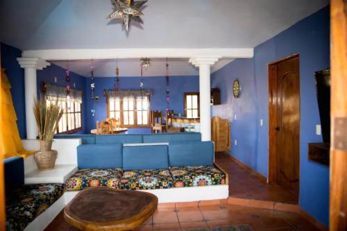 Casa Xcaanda, oceanfront with private pool in Playa Estacahuite