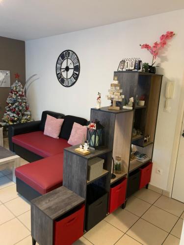 L Édelweiss et sa piscine - Location saisonnière - Albertville