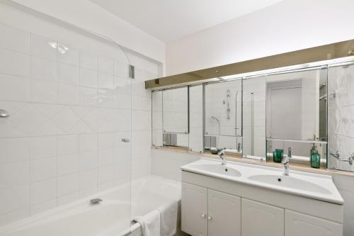 Suite de Dijon FSHH, Nice (photo 10)
