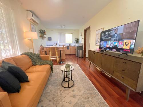 Cosy & Private, Walk to East Vic Park, Perth (Foto 3)