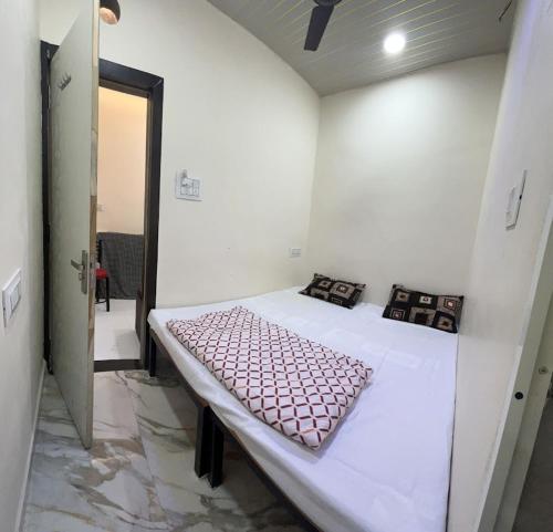 Winter Hotel at Ujjain, Ujjain
