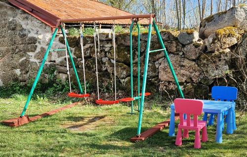 Viesnīcas āriene, 5 Bedroom Lovely Home In Tving in Tving