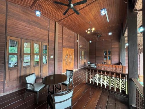 Padimas Villa @Datai Valley near Krokodil Farm