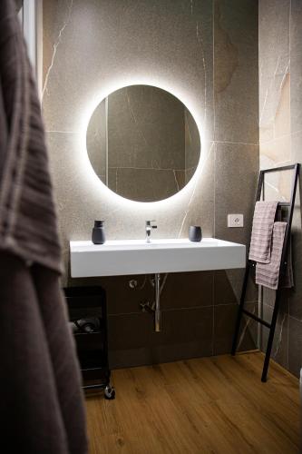 Penthouse Apartment image 10