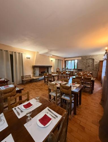 Ételek és italok, Hotel - Pub Le Petit Bosquet in Santo Pietro Di Venaco