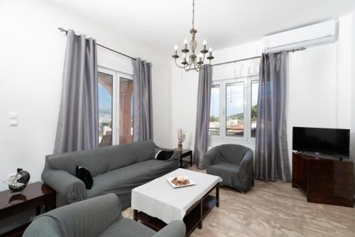 Spacious house with seaview, Pórto Ráfti (photo 2)