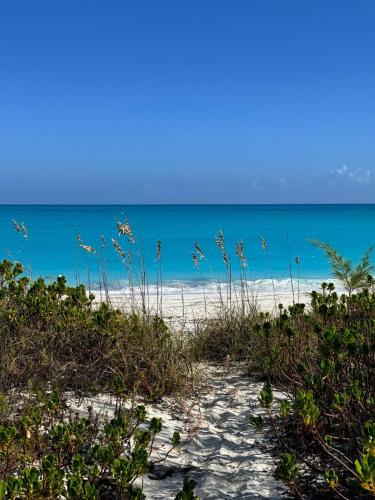 Best Location In Exuma - George Town in George Town