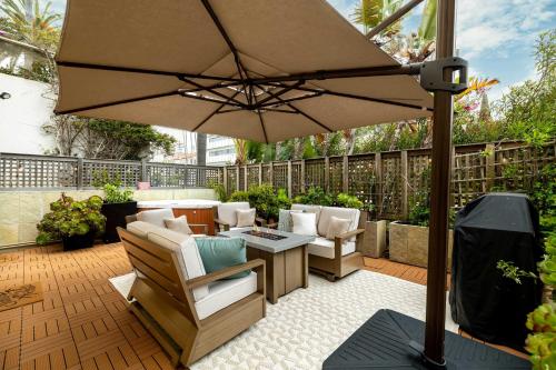 La Jolla Seaside Dream w Private Patio & Jacuzzi in San Diego, USA