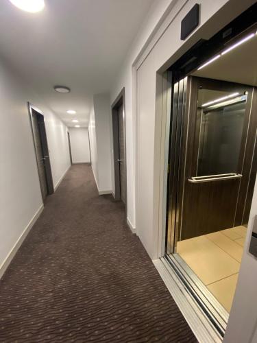 Appartement avec Balcon Immeuble Standing 5