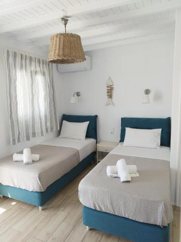 Standard Double or Twin Room image 5