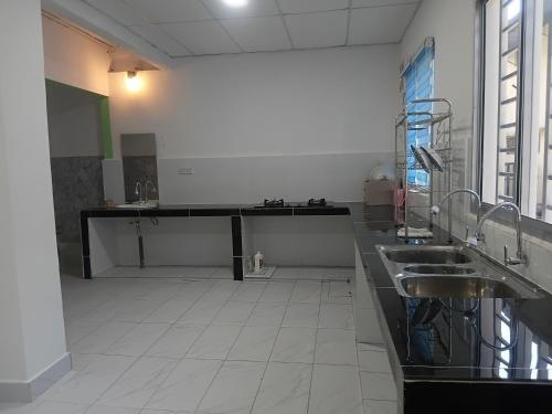 Kitchen, OLIVE HOME  in Menglembu