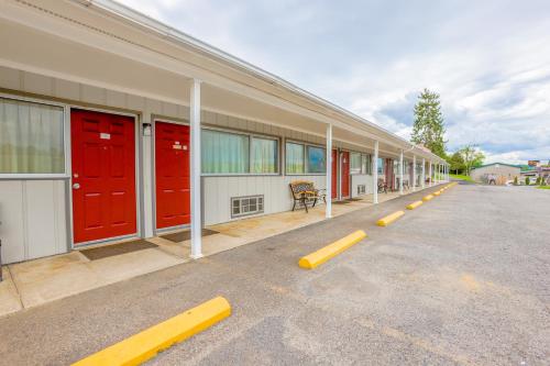 Budget Inn Natural Bridge - image 10