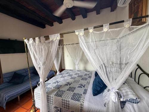 Double Room image 7