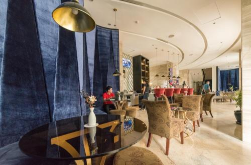 Hidangan & restoran luar biasa