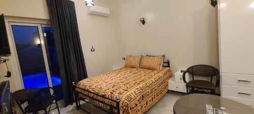 1 queen bed