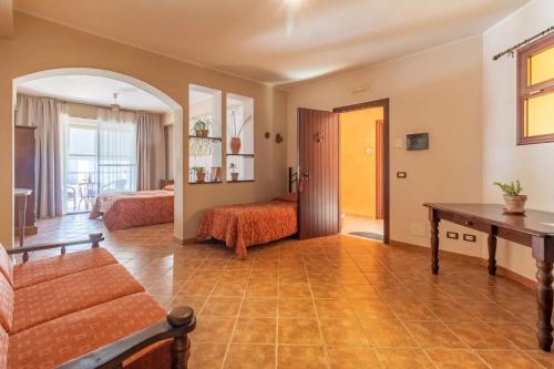Sikania Suite 4