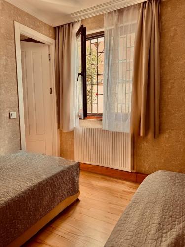 Private House , in the middle of the city, in 10 min. To Fabrika, Tbilisi (fotografie 4)