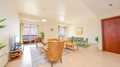 Luxury Casa - Paramount Sea View Apartment 2BR