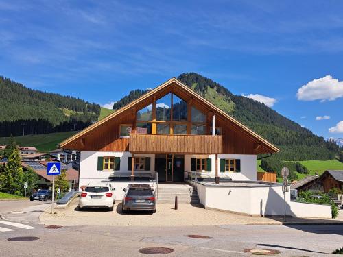 ทัศนียภาพภายนอกโรงแรม, Chalet Zur Rose in Berwang bij de piste in เบอร์วัง