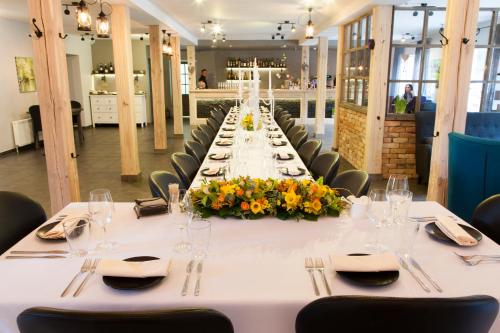 Étterem, Plavas in Ainazi