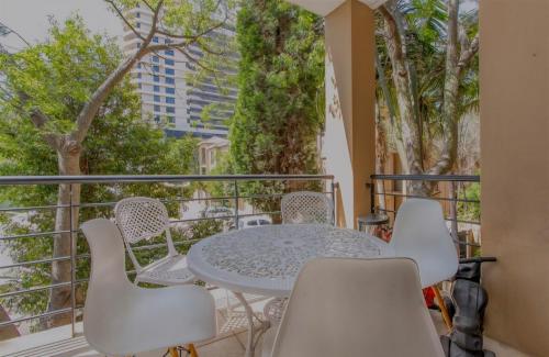 2bed in sandton city