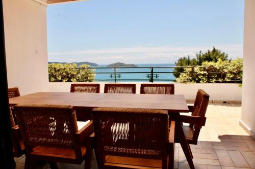 Helen's 11 boutique in Σκιάθος