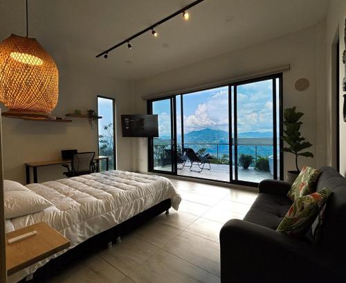 Mandarina Natural House