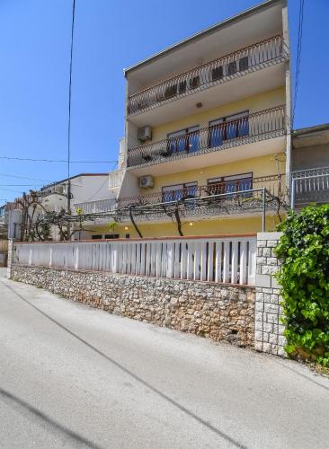 Apartments Per - 80 m from beach - image 14