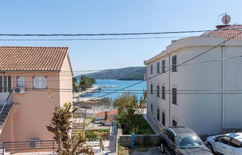 Apartments Per - 80 m from beach - image 3