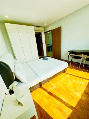 Vortex Suites Near Klcc-365 - image 6