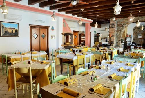 Restaurant, La Capinera in San Vito (Cagliari)