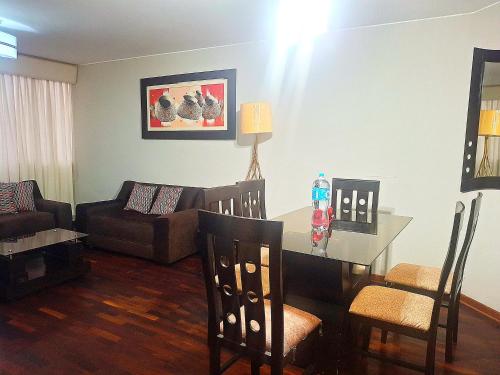 Two-Bedroom Apartment room in APARTAMENTO 502