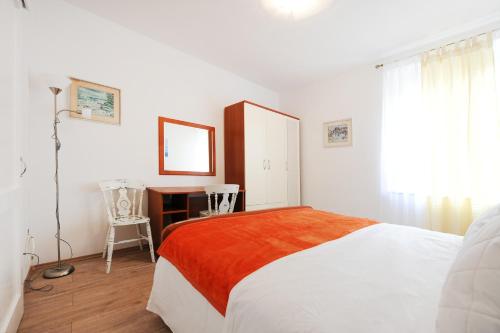 Little Cosy Apartment - image 7