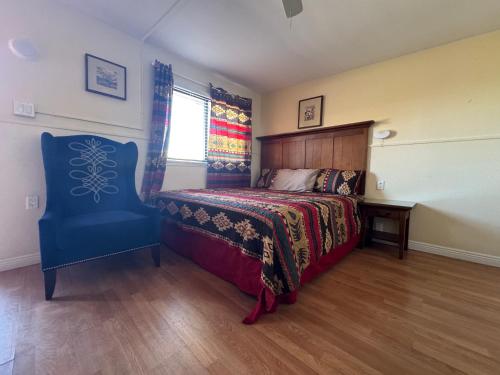 Apache Motel - image 8