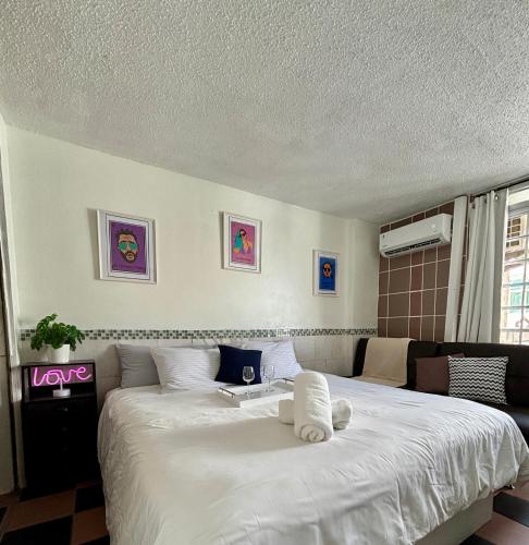 Downtown Isla Verde Luxe Apartment with Pool - image 10