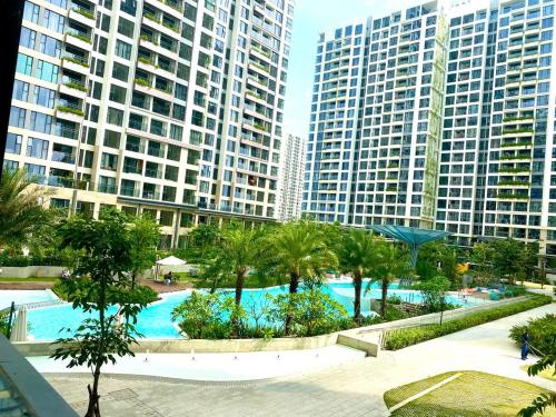 Campell hotel & apartment Vinhome Grand Park