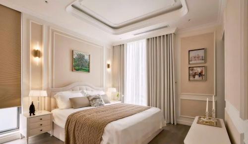 One-Bedroom Apartment image 6