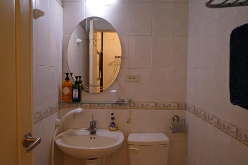Single Room with Private Bathroom image 3