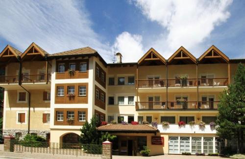 Hotel Villa Rosa, Campitello di Fassa bei Pallua