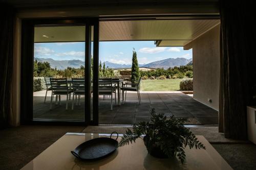 1Wanaka - Mt Gold Haven - Luxury Views Elevated Style and Unmatched Scenery, Wanaka (foto 6)