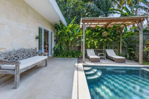 New 4 BR Villa surrounded by Jungle and Ricefields - Tap to explore photos