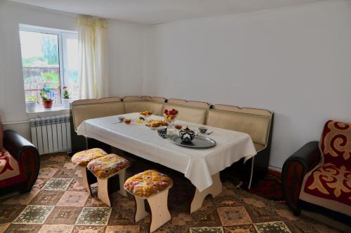 Guest House Kyzyl Dobo in Tuz
