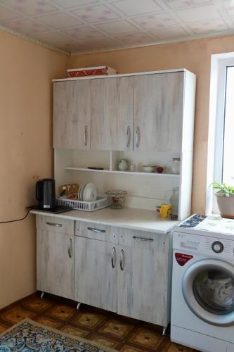 Guest House Kyzyl Dobo in Tuz