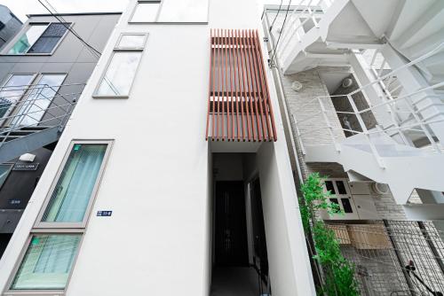 Roppongi House
